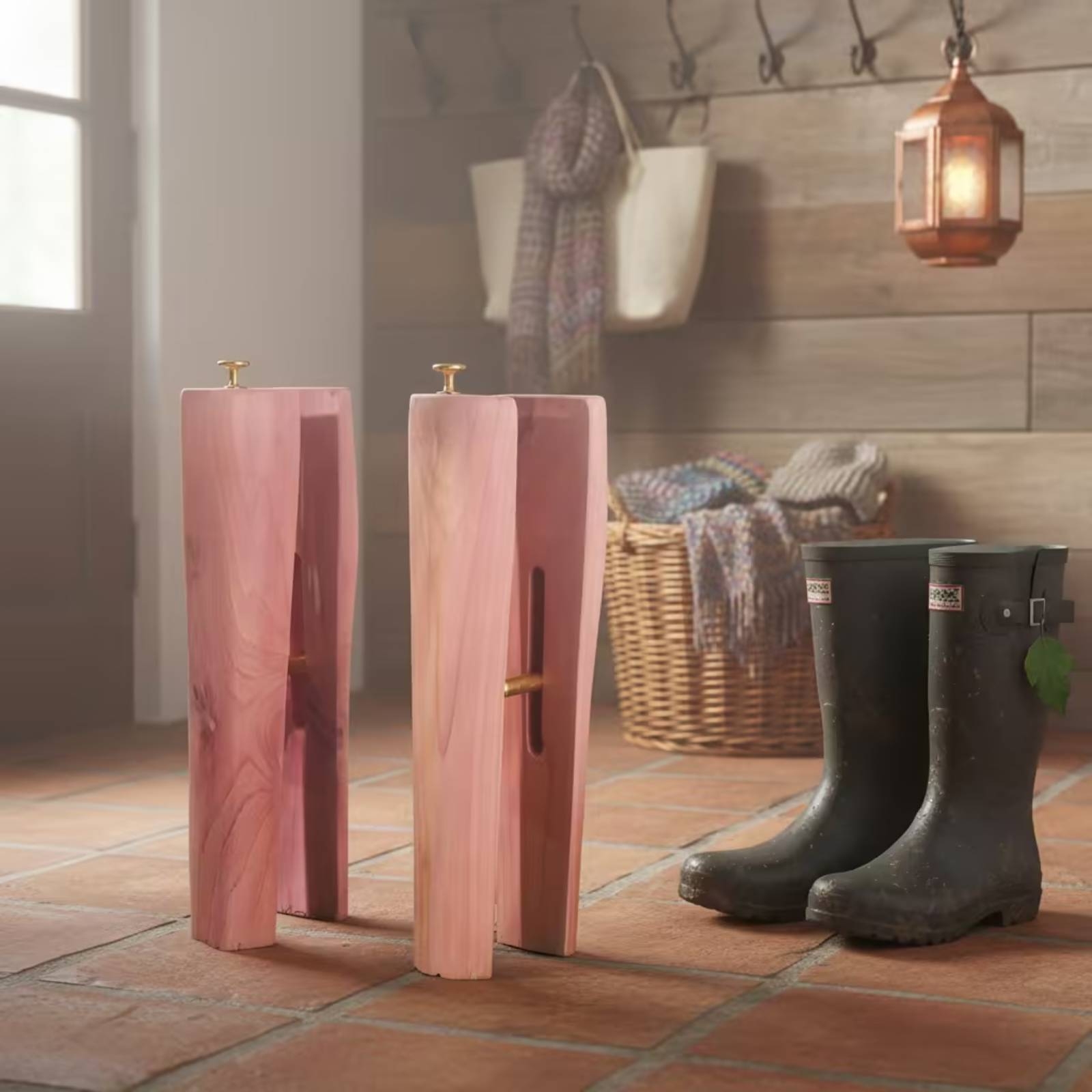 Cedar Wood Boot Shaper Two Pie - Shoe Tree Cedar ulasan dan harga